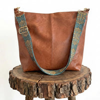 Alba’s Textured Carry | Shoulder Bag