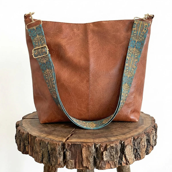 Alba’s Textured Carry | Shoulder Bag